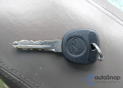 2000 Oldsmobile Intrigue Gl z USA, uszkodzony, nr VIN 1G3WS52H3YF263399